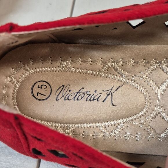 Victoria K Size 7.5 Red Flats - New - Picture 5 of 6